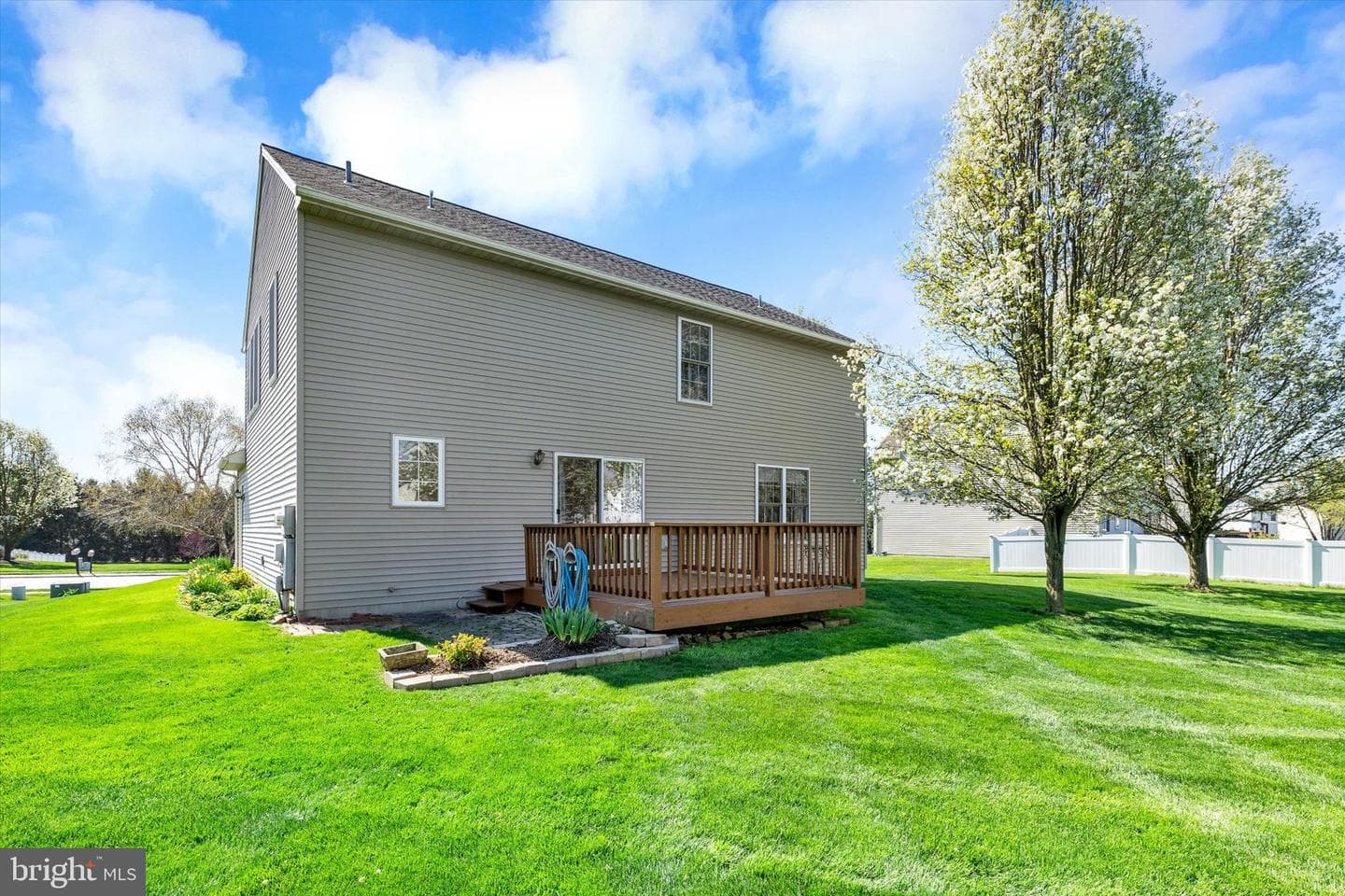 113 Hillcrest Road photo 29