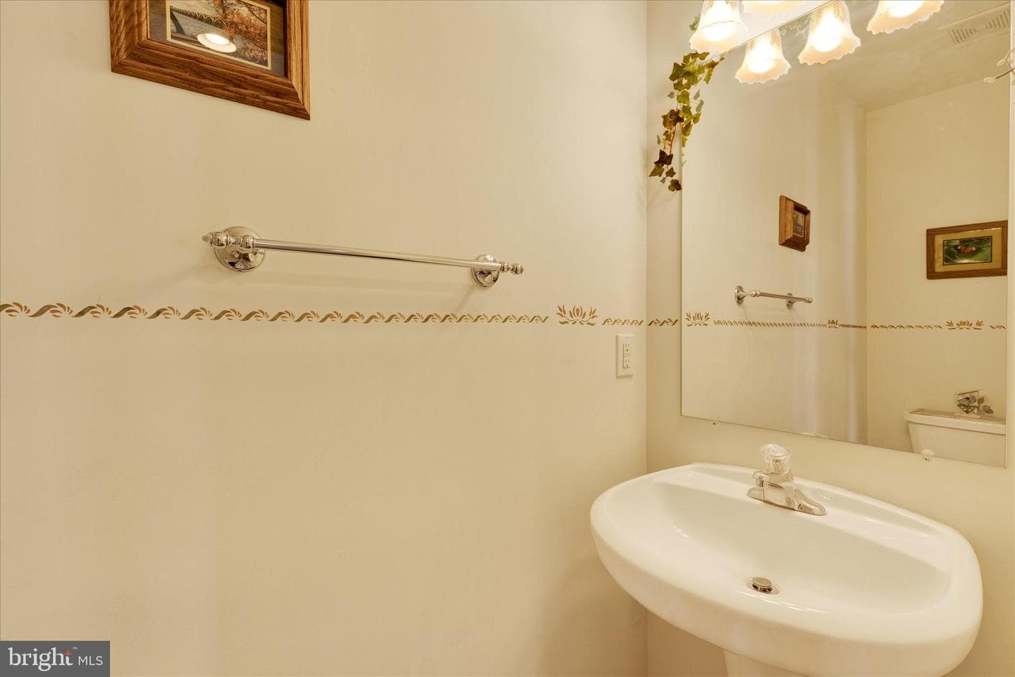 113 Hillcrest Road photo 7