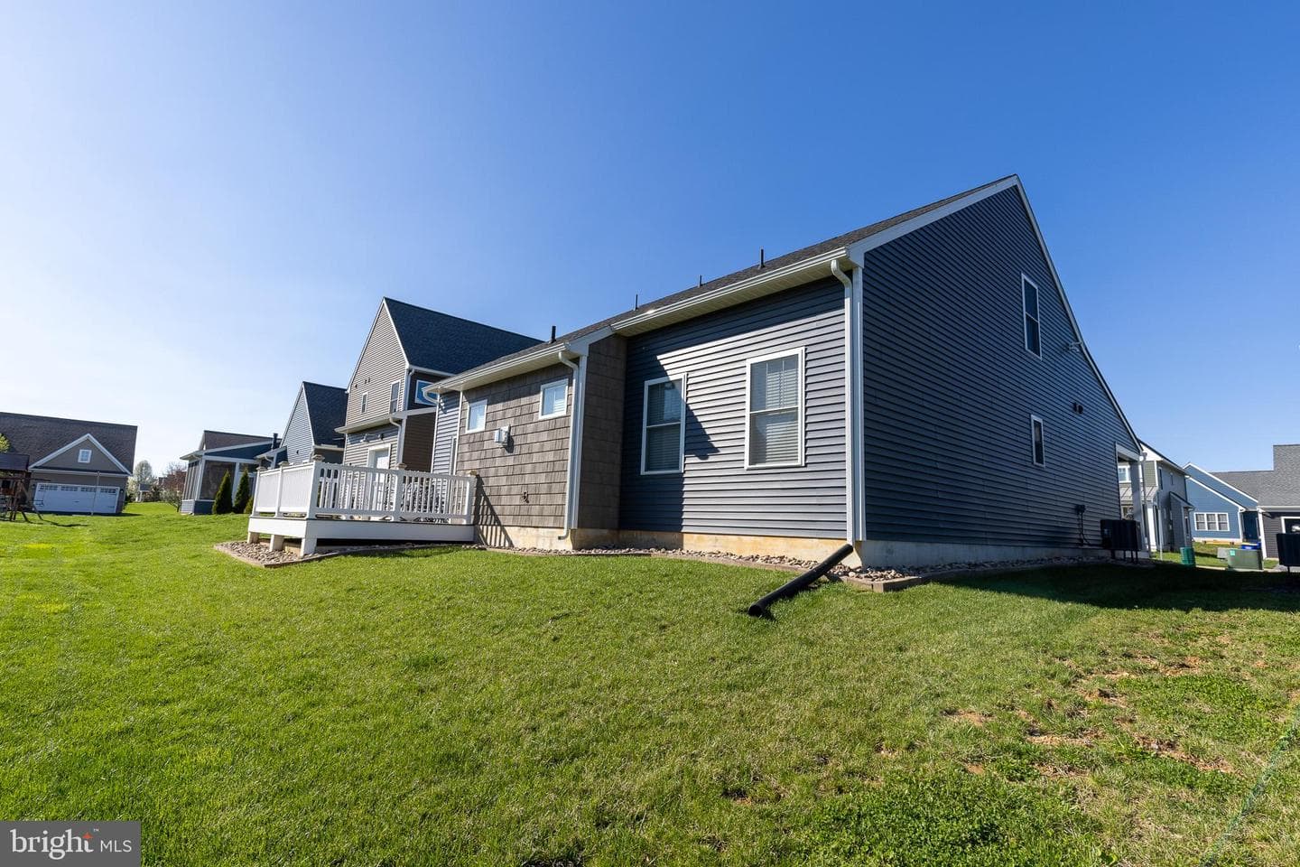 1404 Barrington Drive photo 11