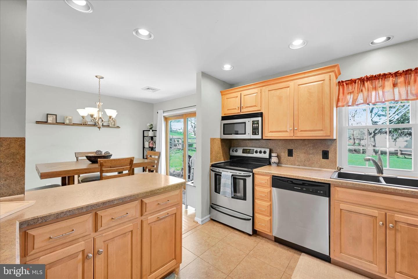 240 Birchwood Lane photo 14