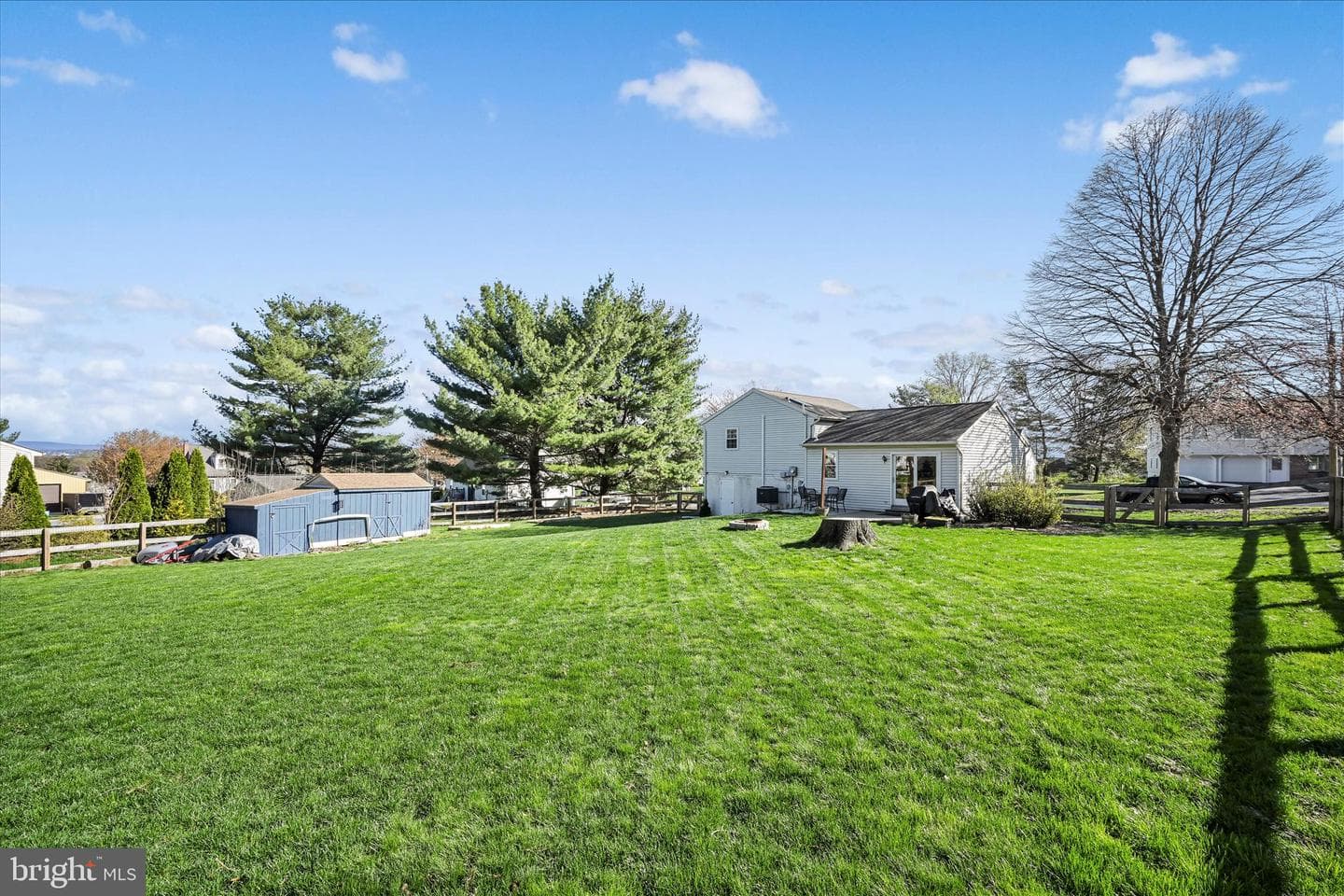 240 Birchwood Lane photo 29