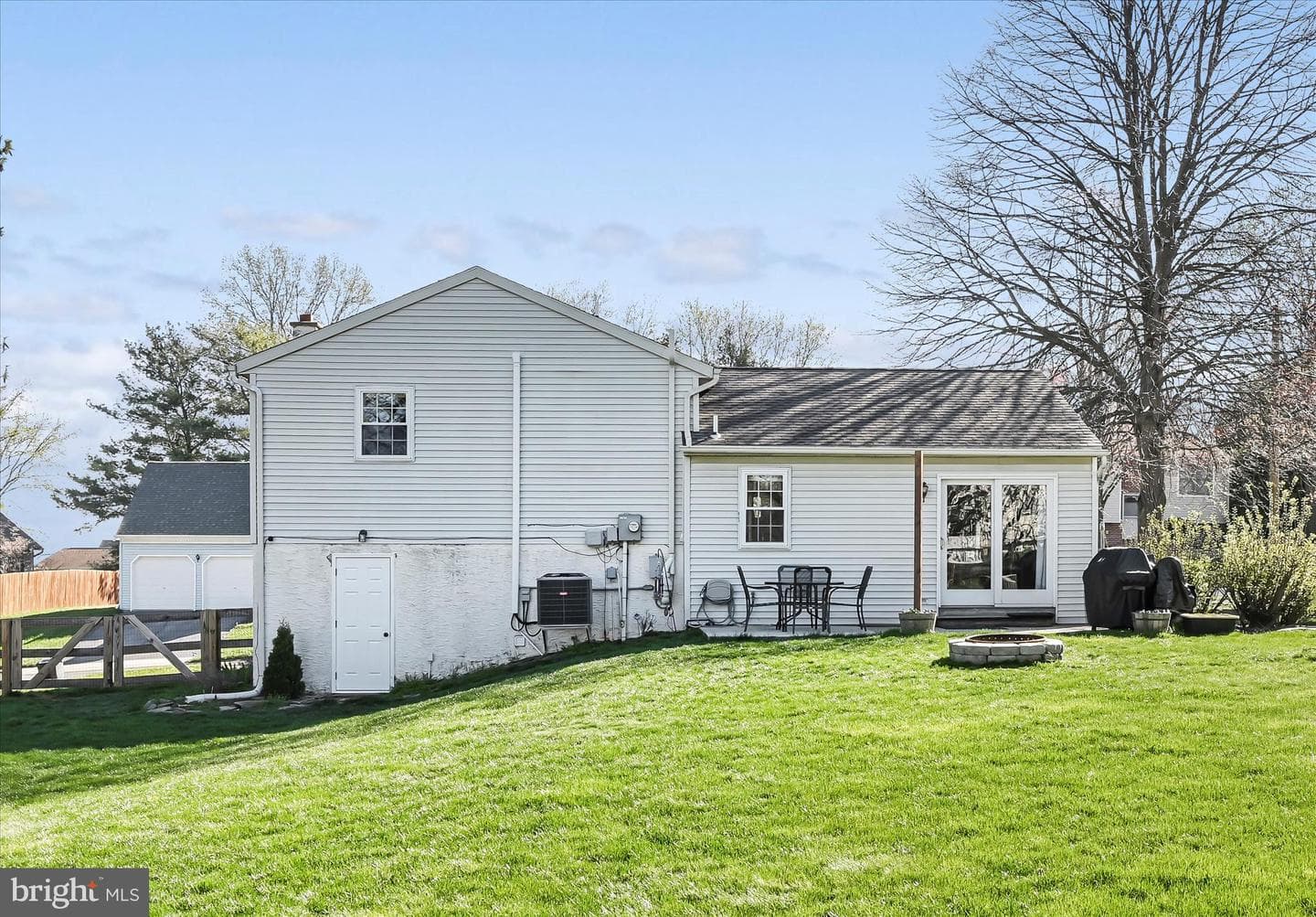 240 Birchwood Lane photo 32