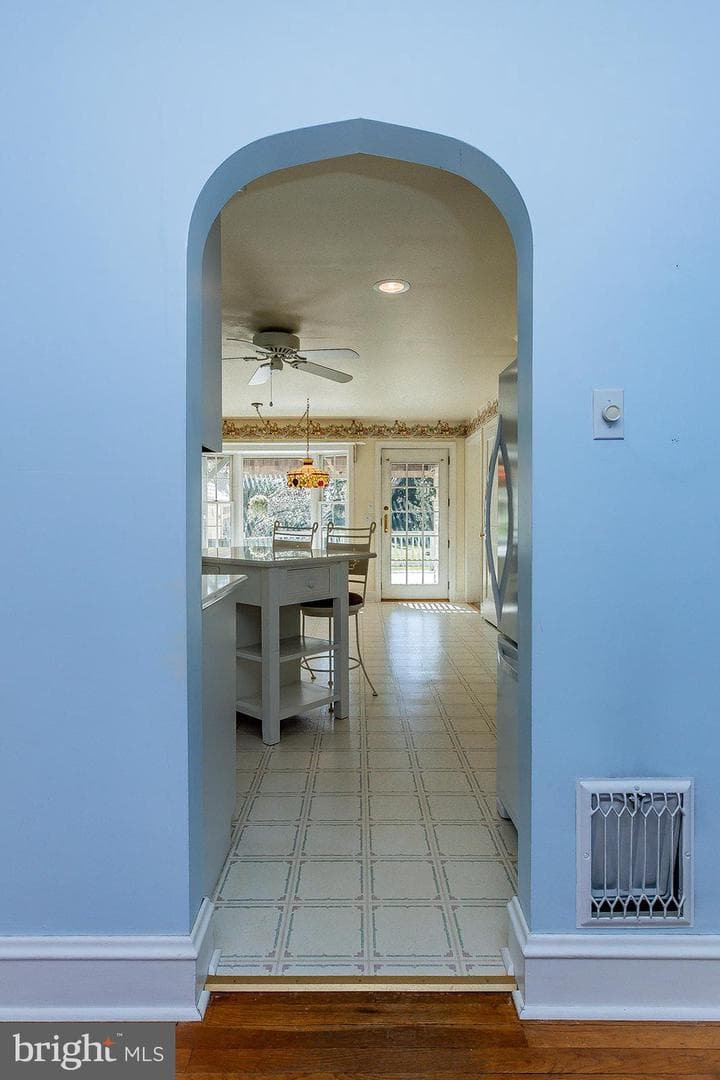 120 W Third Avenue photo 12