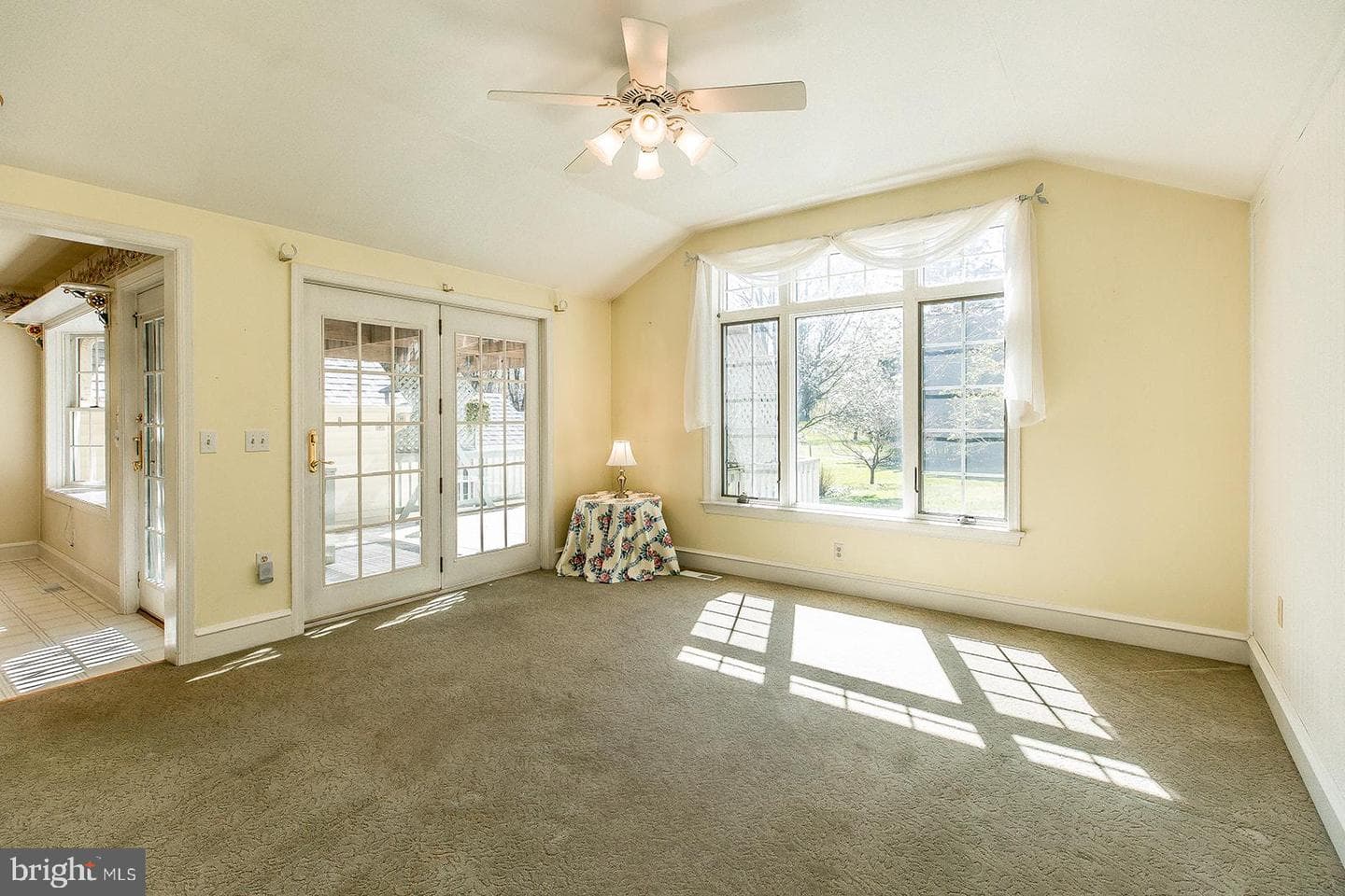 120 W Third Avenue photo 26