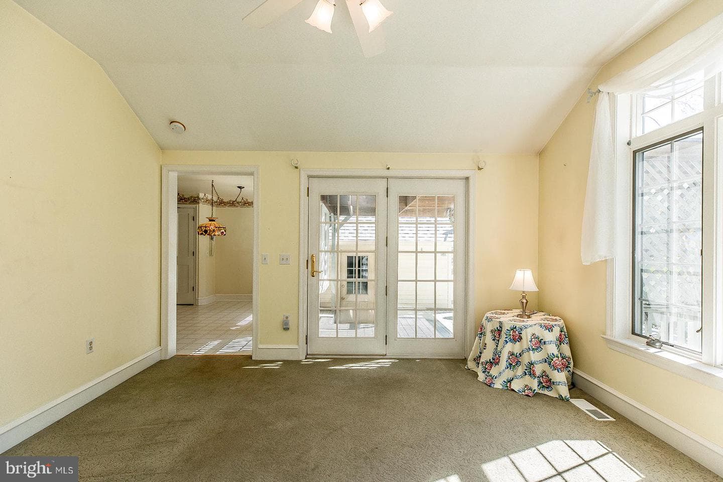 120 W Third Avenue photo 28