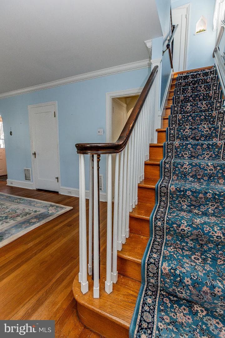 120 W Third Avenue photo 37