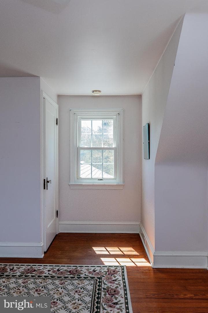120 W Third Avenue photo 48