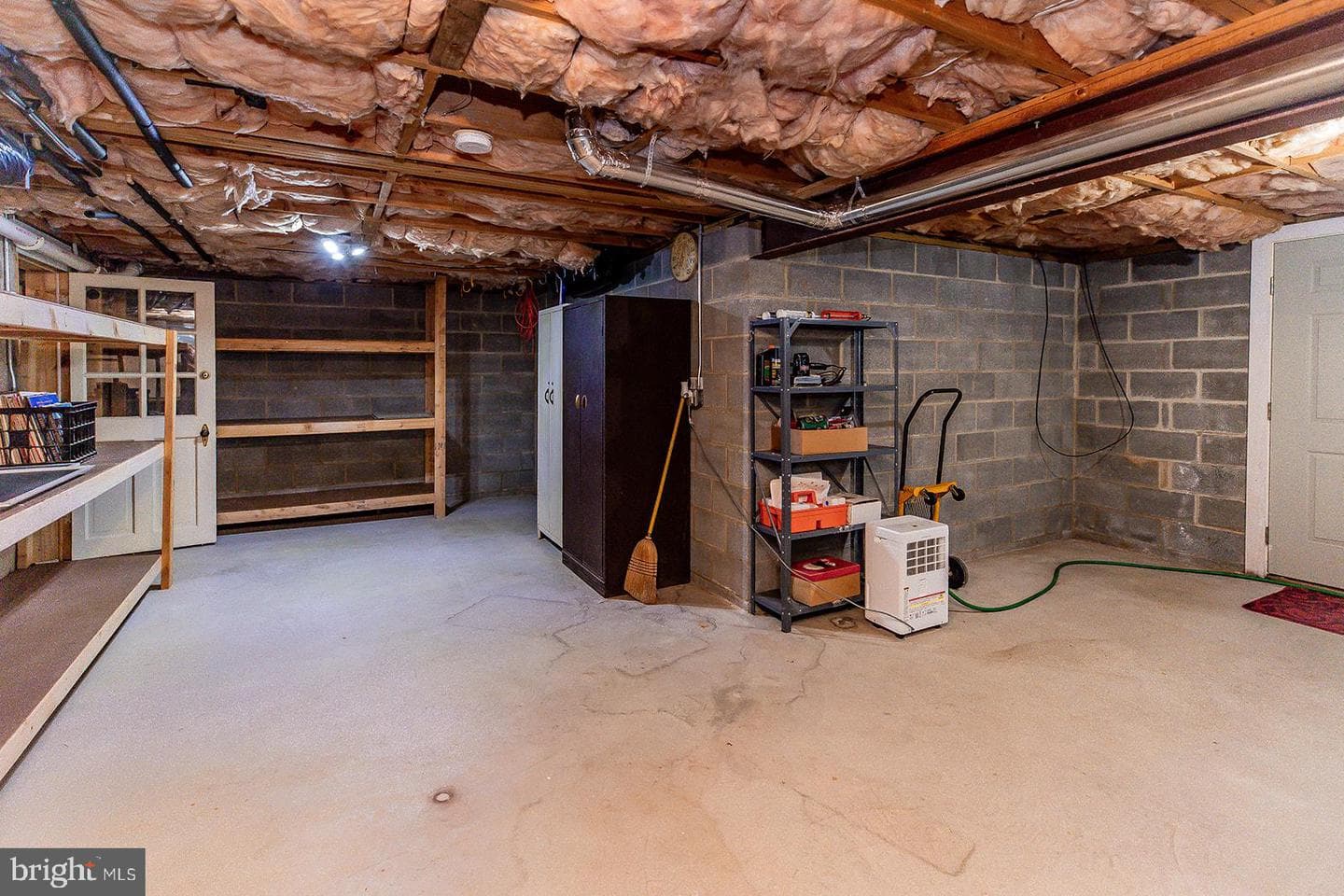 120 W Third Avenue photo 71
