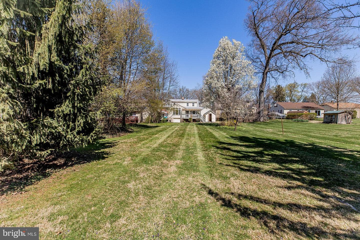 120 W Third Avenue photo 83