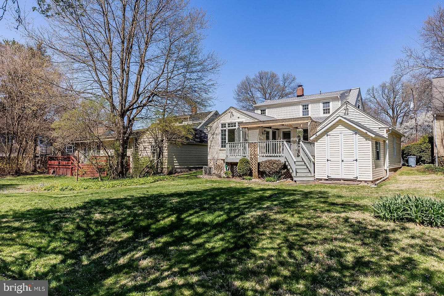 120 W Third Avenue photo 85