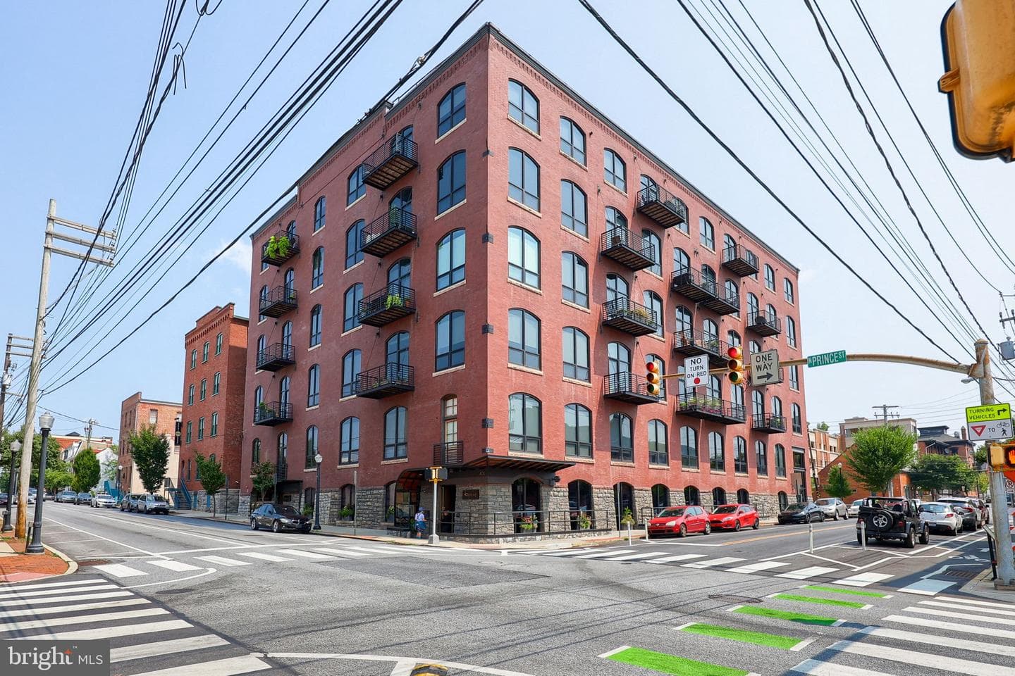 41 W Lemon Street #210, Lancaster