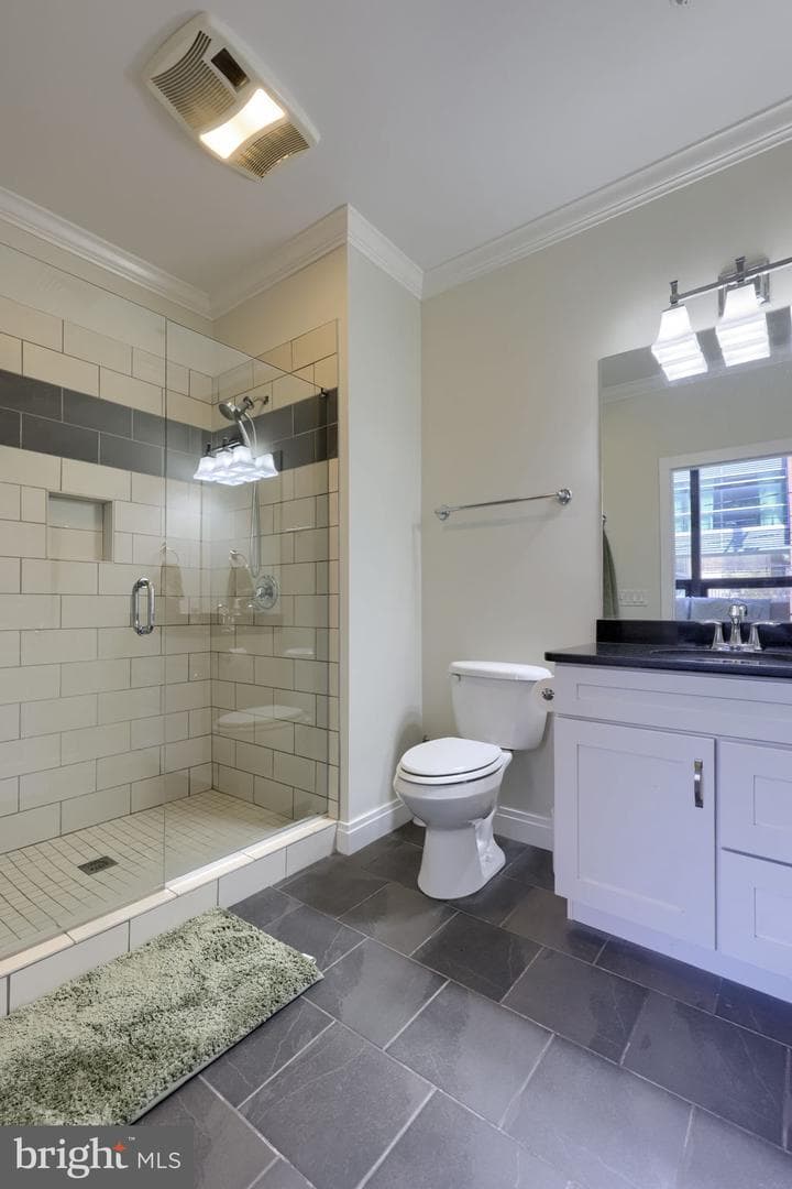 41 W Lemon Street #210 photo 21