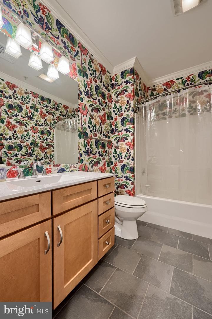 41 W Lemon Street #210 photo 26