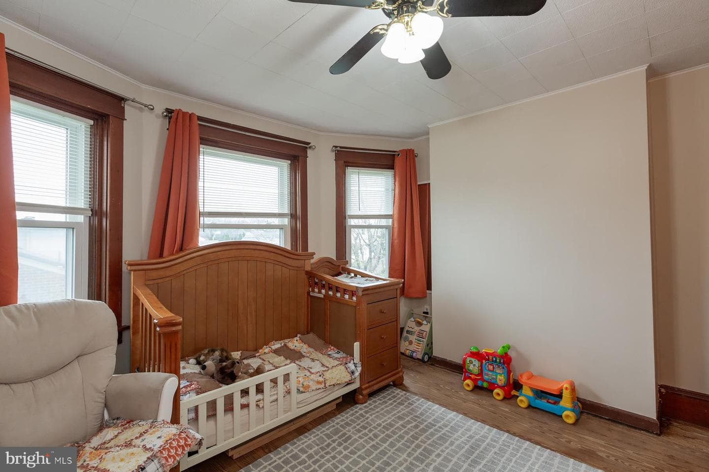 139 N Hanover Street photo 27
