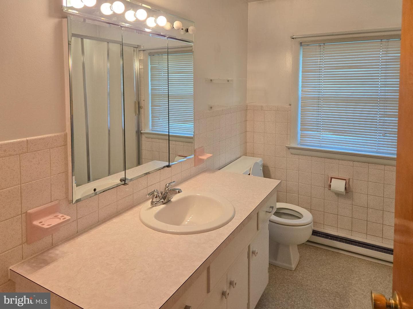2382 Spruce Street photo 16