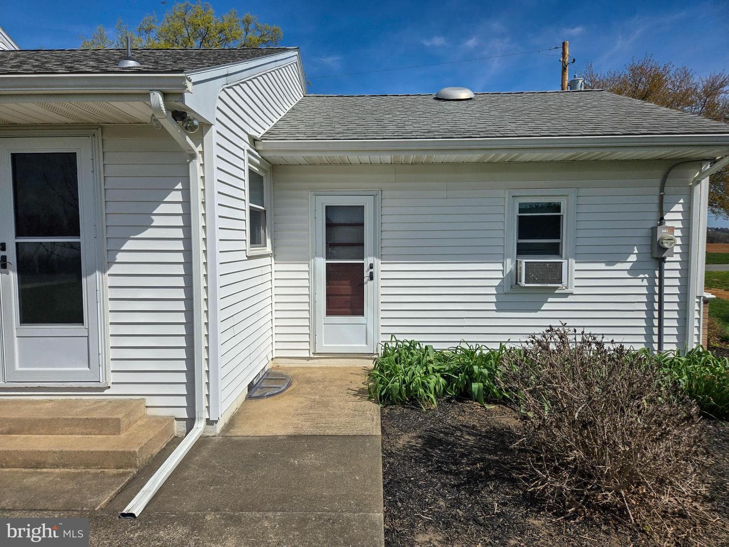 2382 Spruce Street photo 32
