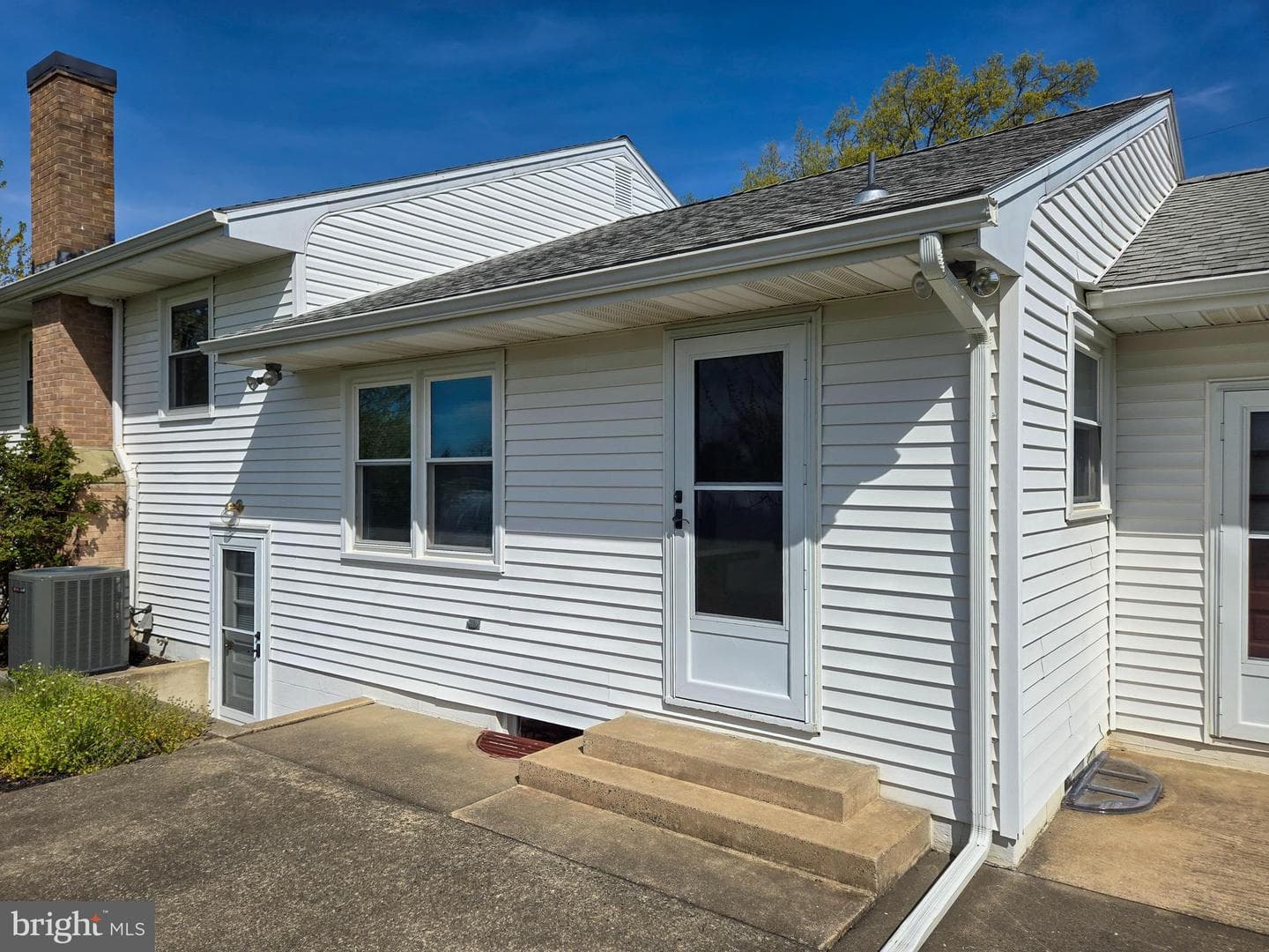 2382 Spruce Street photo 33