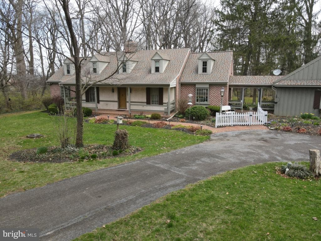 827 Hornig Road photo 100