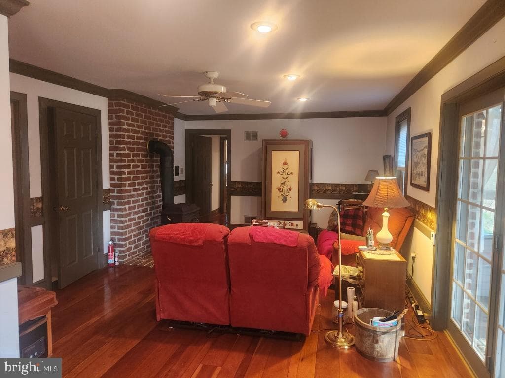 827 Hornig Road photo 40