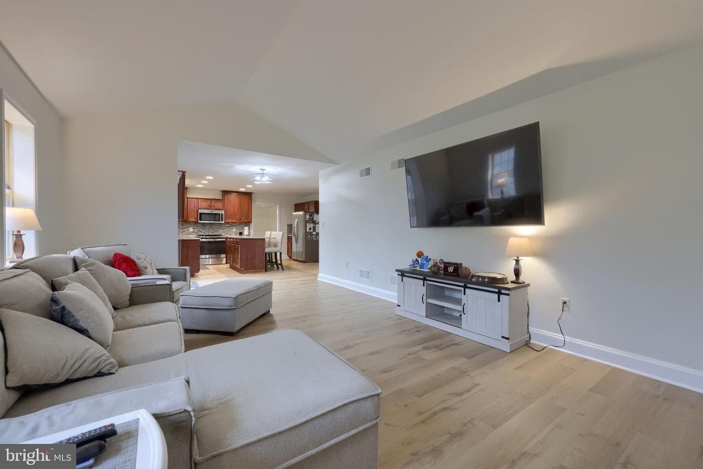 6369 Bayberry Avenue photo 22