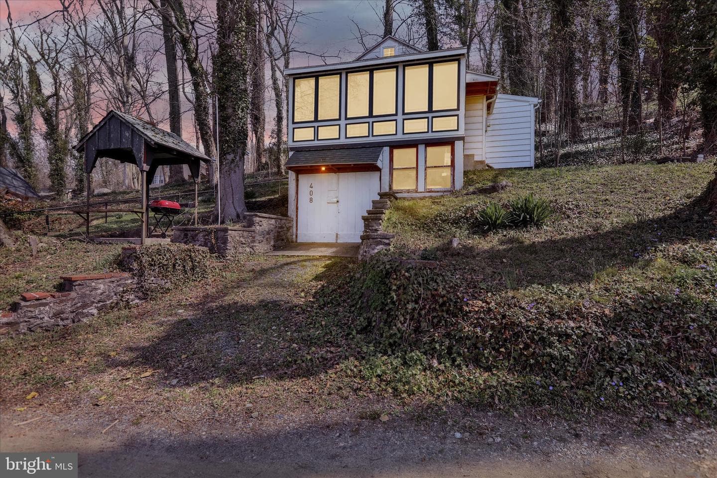 408 Circle Lane photo 2