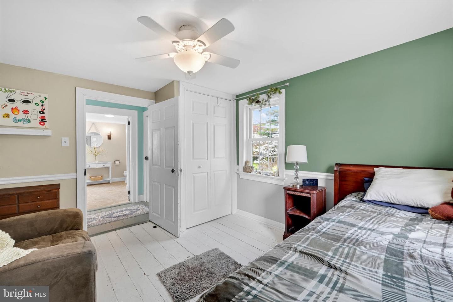 1523 Village Road photo 25