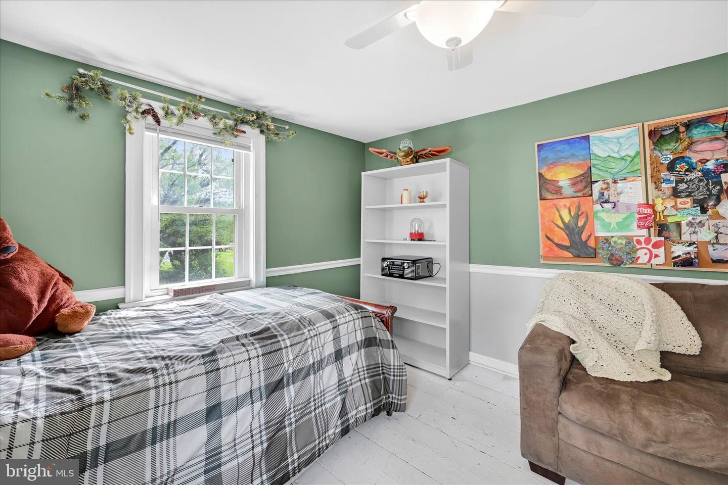 1523 Village Road photo 26