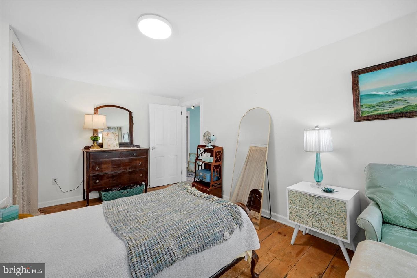1523 Village Road photo 28