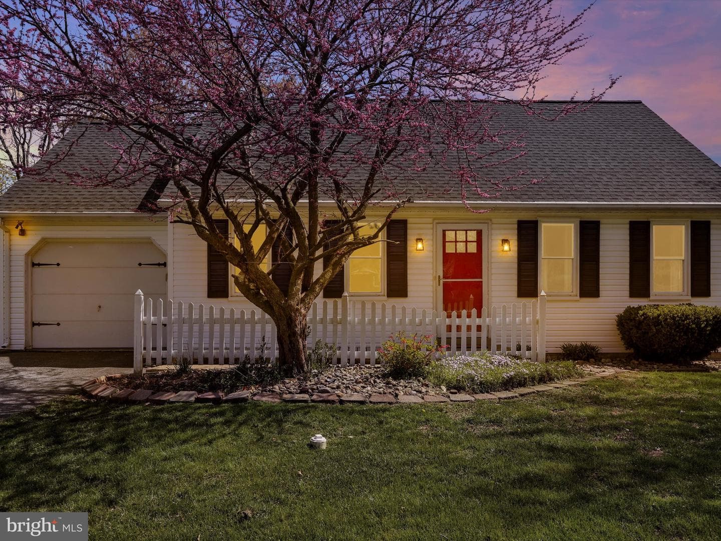 3063 Buckthorn Drive photo 2