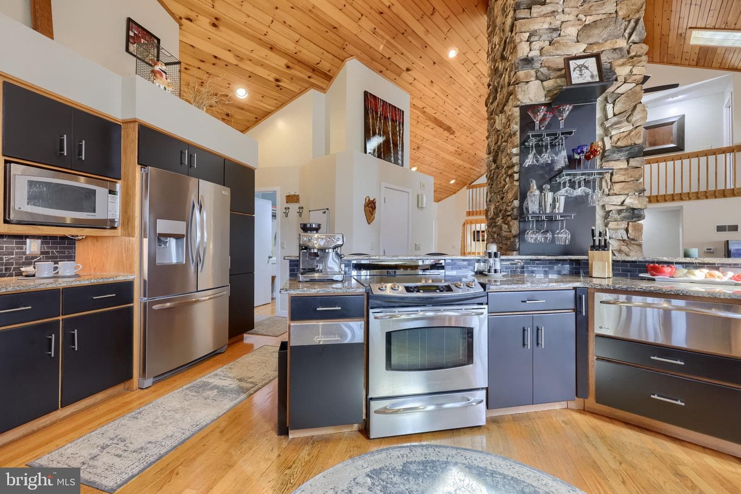 315 Winding Hill Drive photo 10