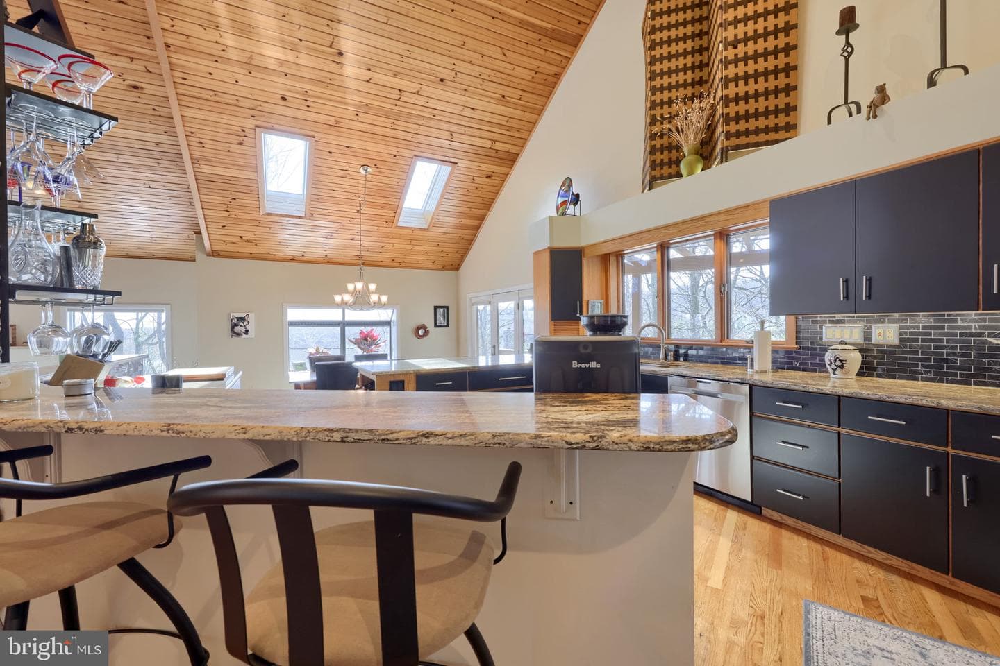 315 Winding Hill Drive photo 6