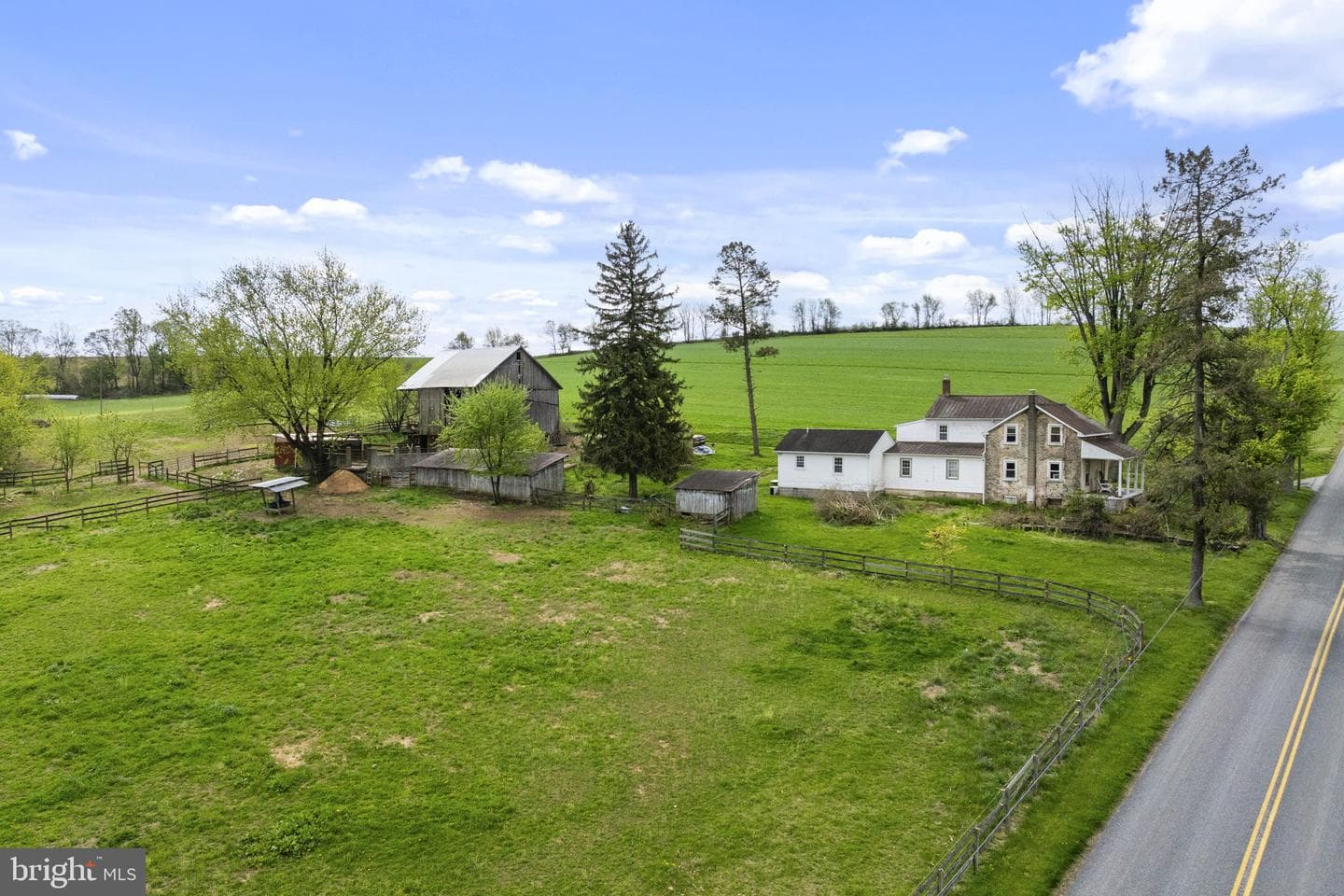 749 Hilldale Road photo 10