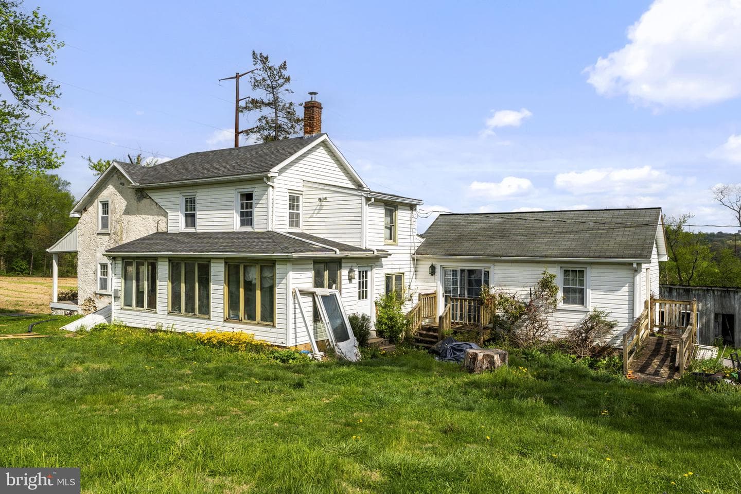 749 Hilldale Road photo 18