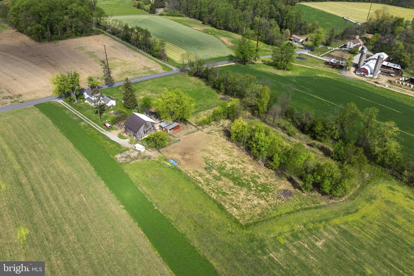 749 Hilldale Road photo 7