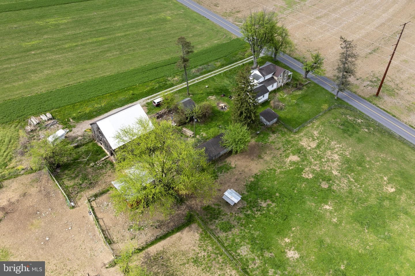 749 Hilldale Road photo 9