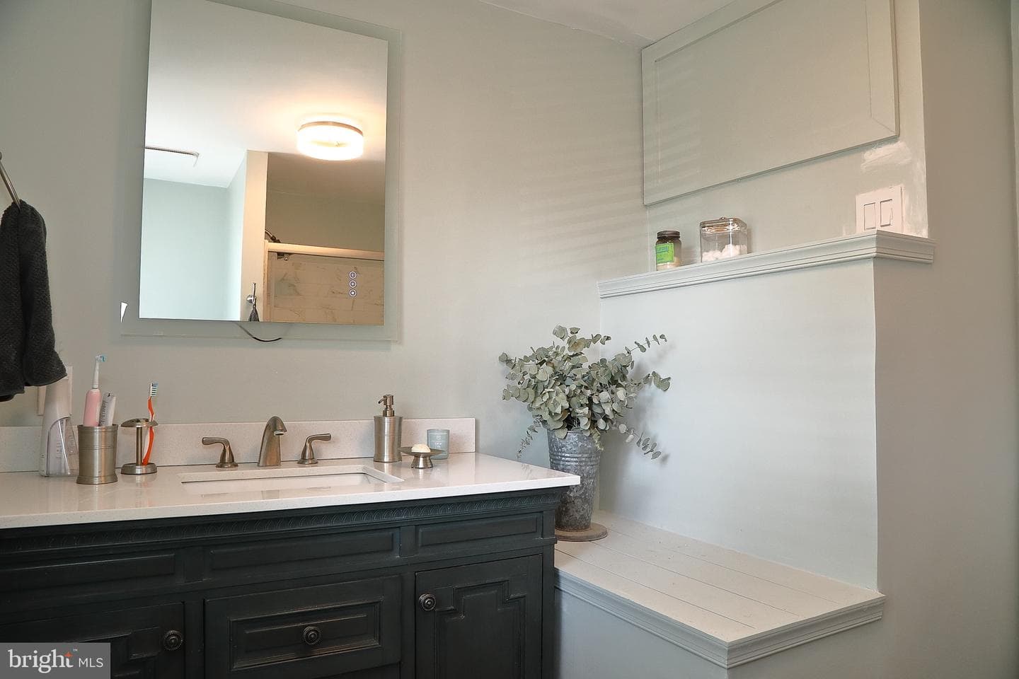 1137 Devonshire Road photo 23