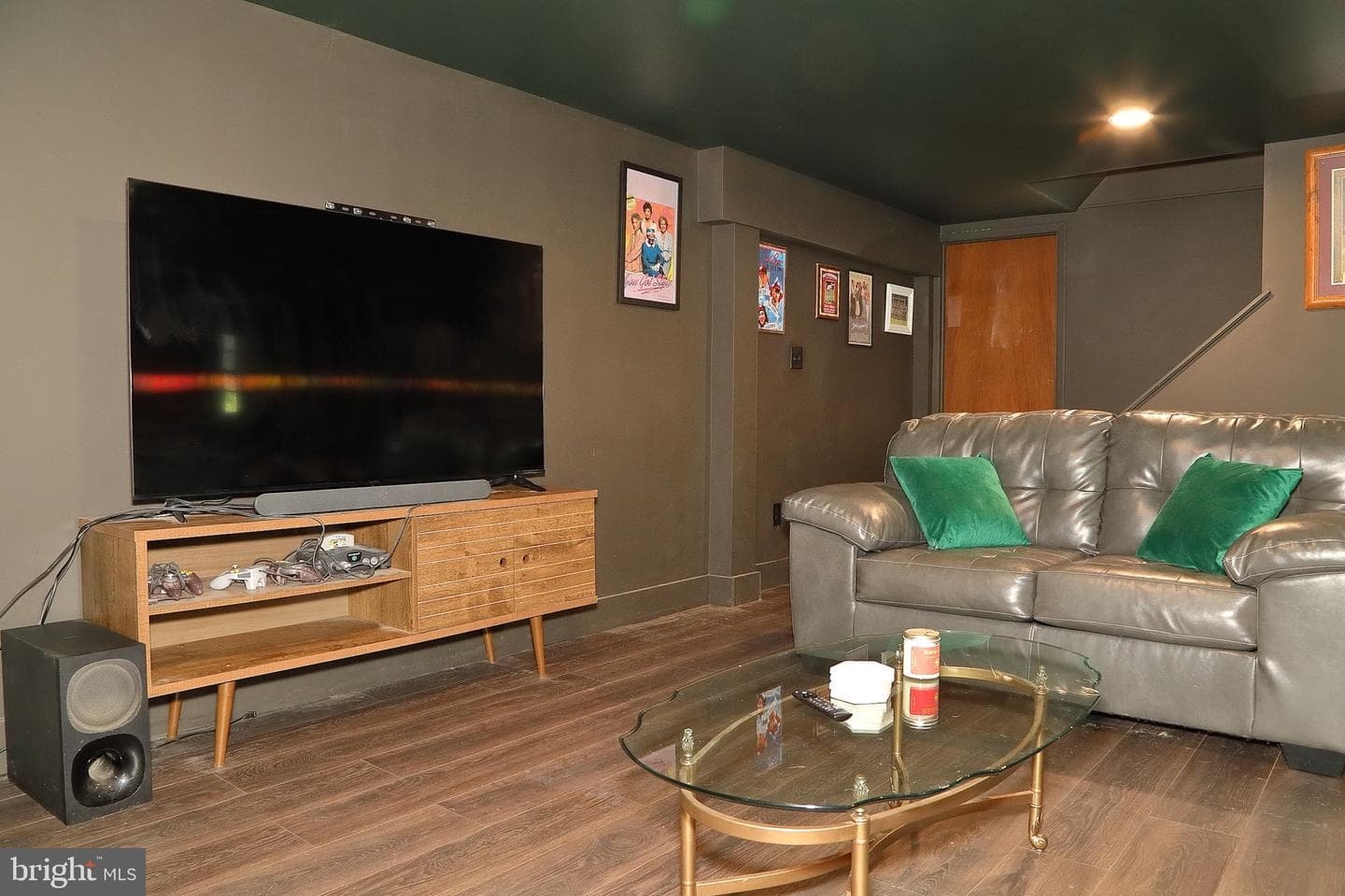 1137 Devonshire Road photo 38