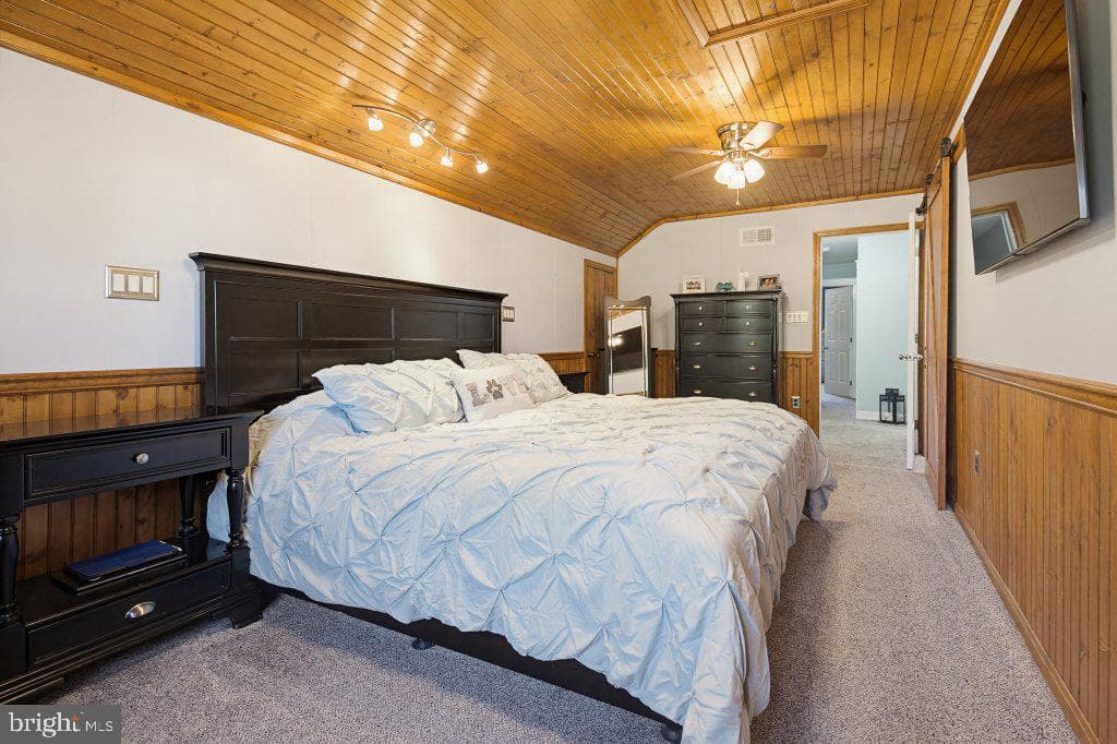 1001 Fieldstone Court photo 22