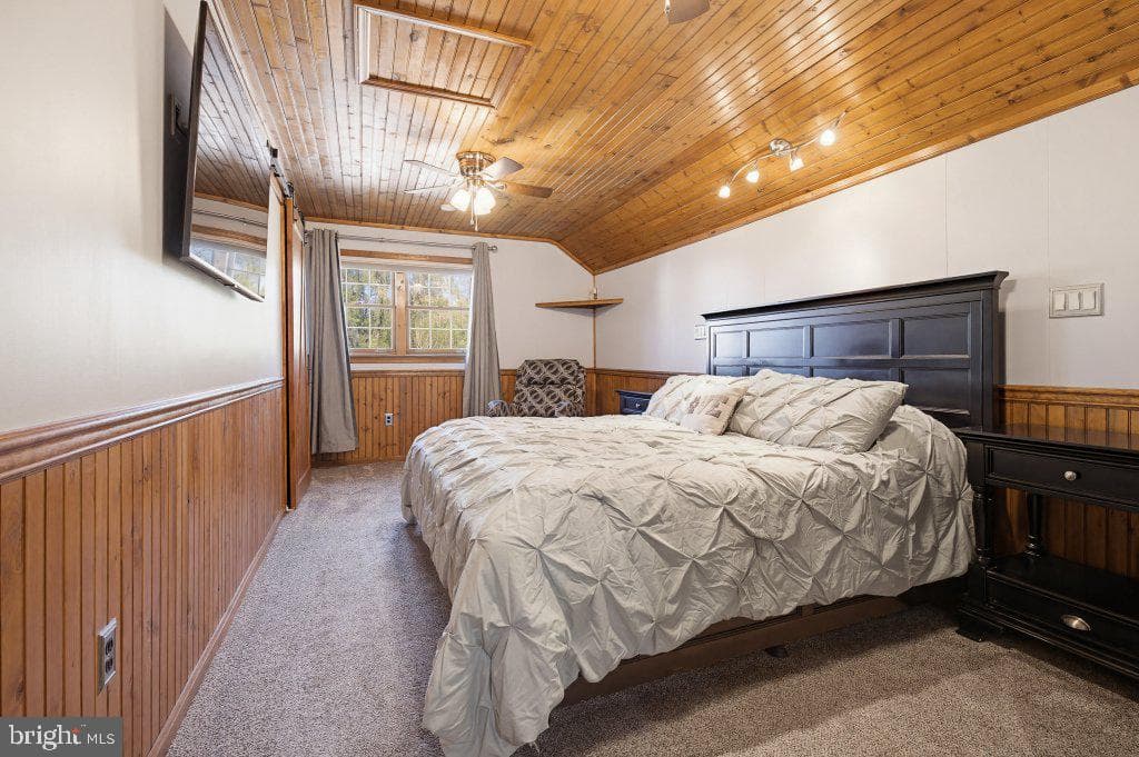 1001 Fieldstone Court photo 23