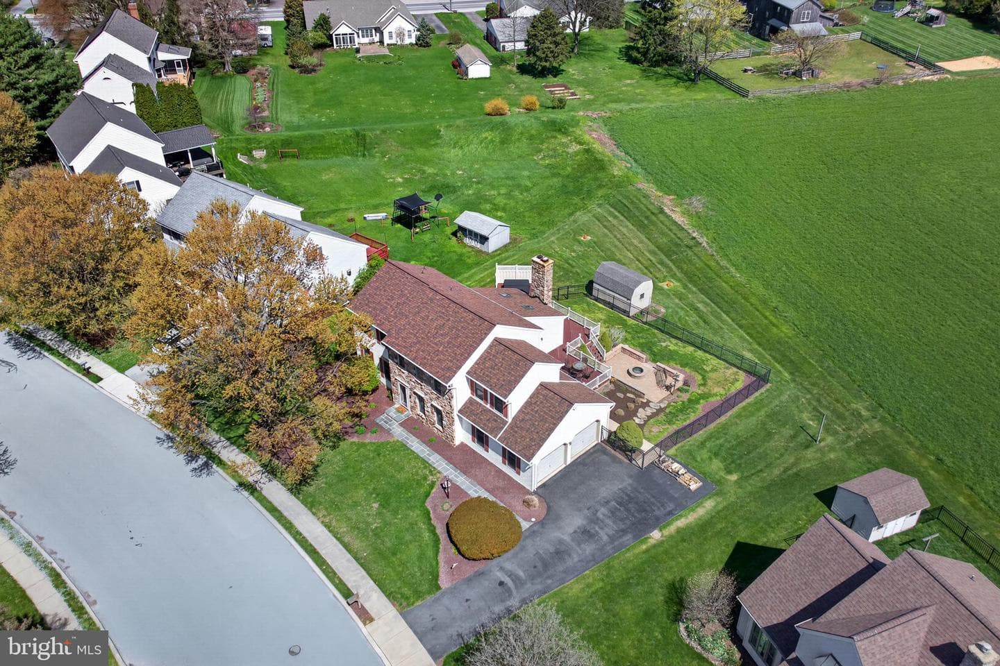 205 Cambridge Drive photo 63