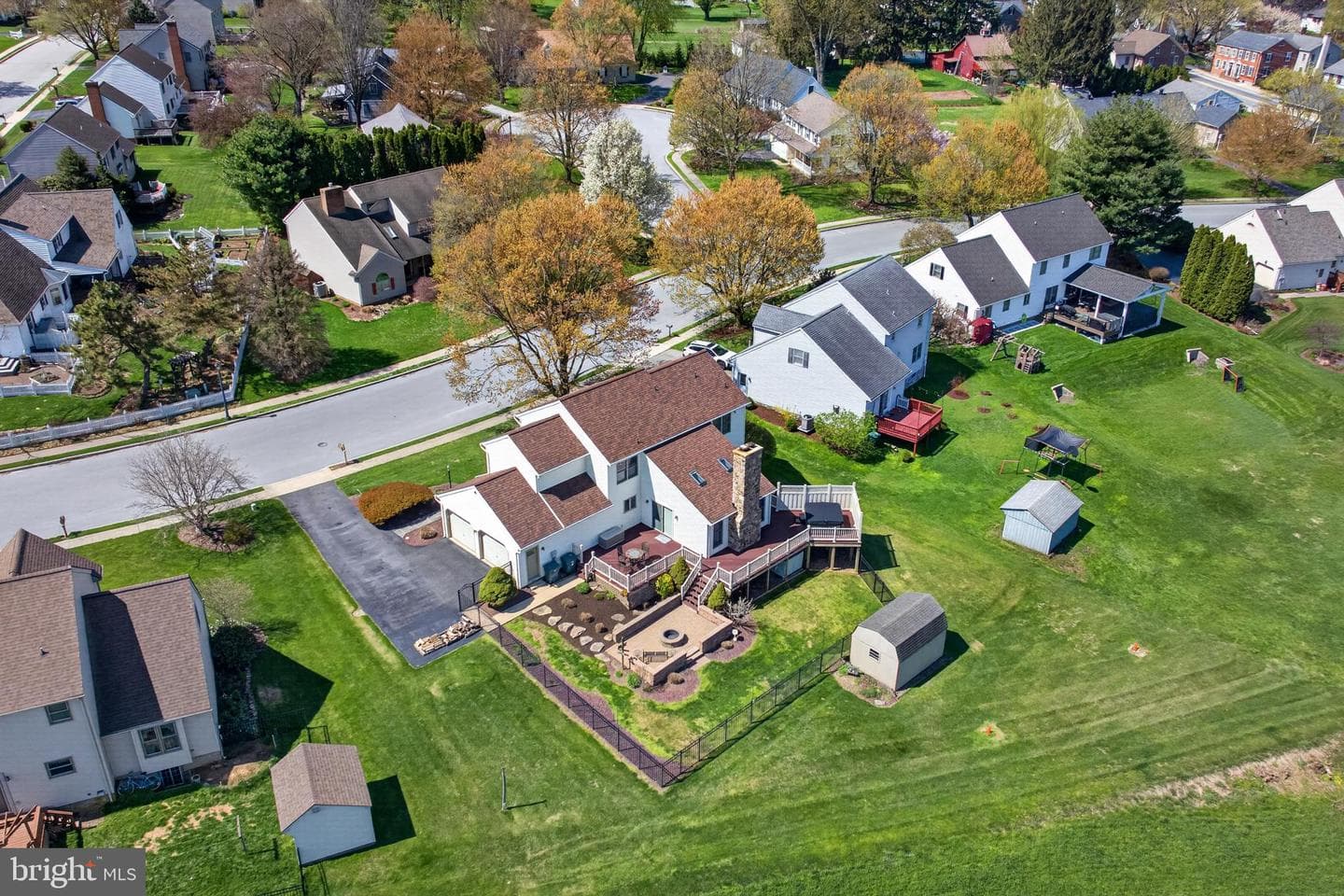205 Cambridge Drive photo 69