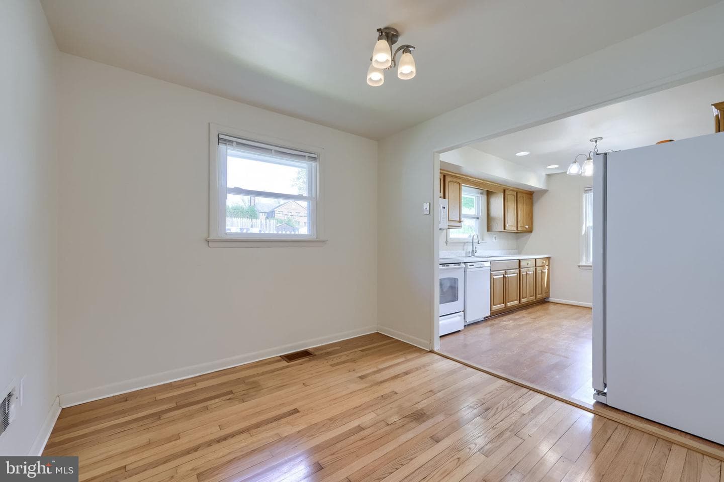 201 Frances Avenue photo 11