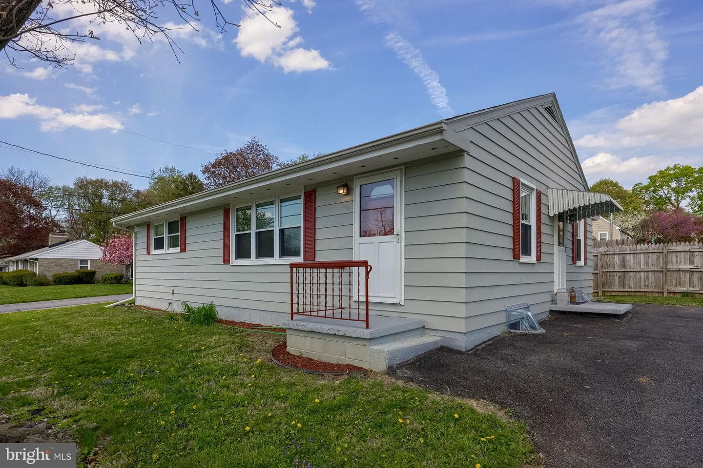 201 Frances Avenue photo 17