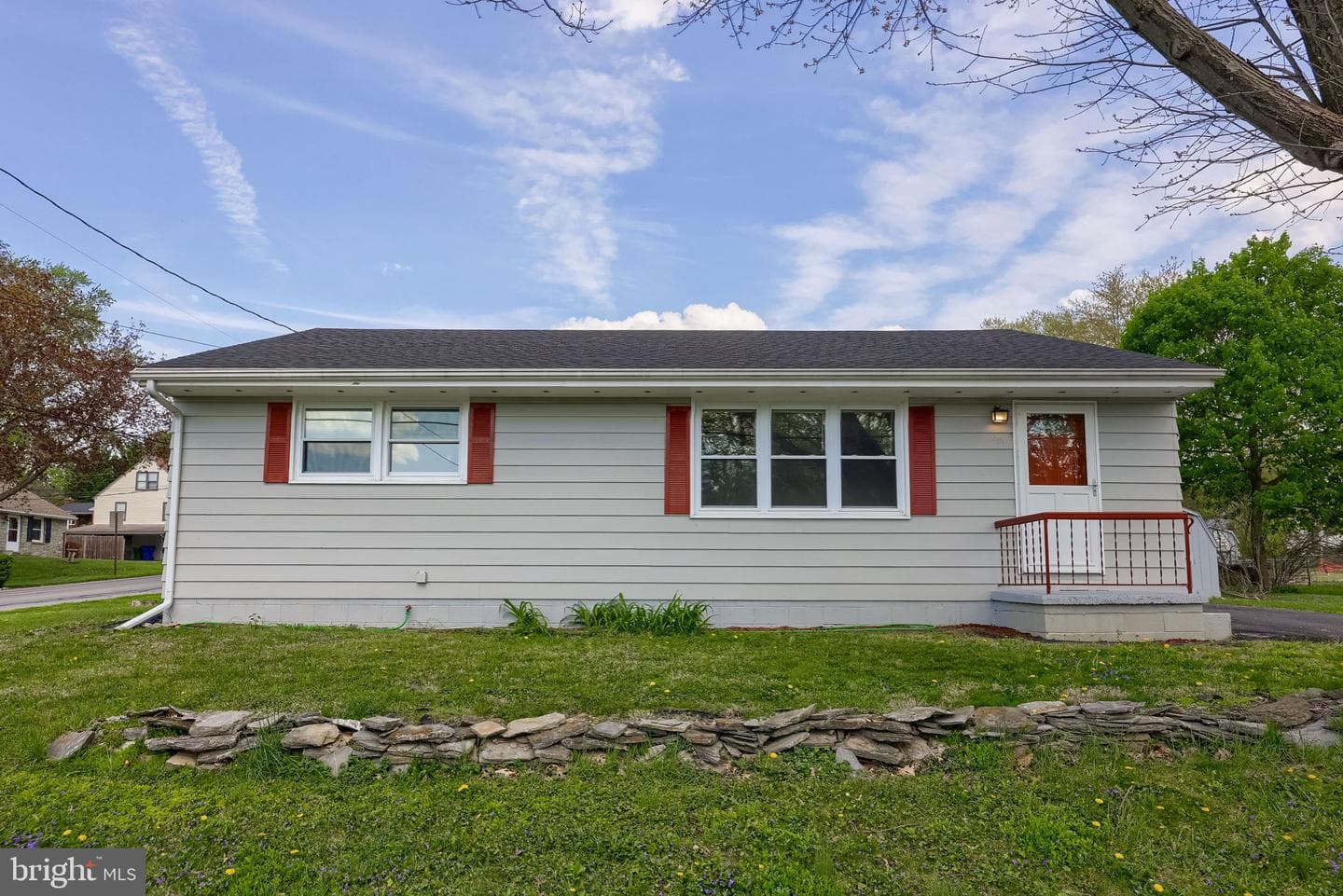 201 Frances Avenue photo 18