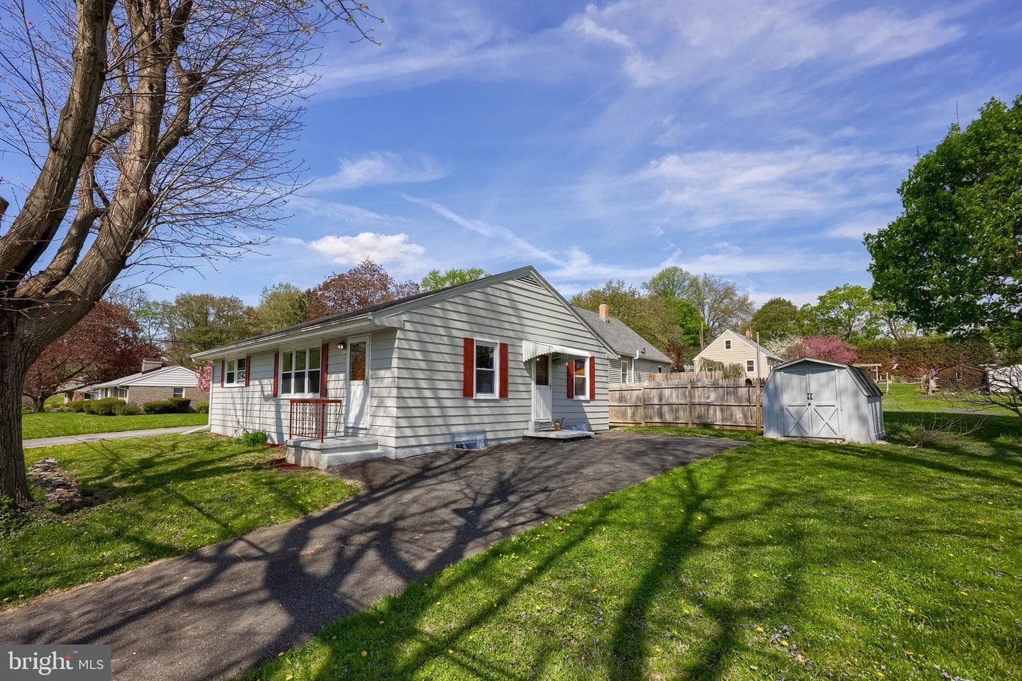 201 Frances Avenue photo 21