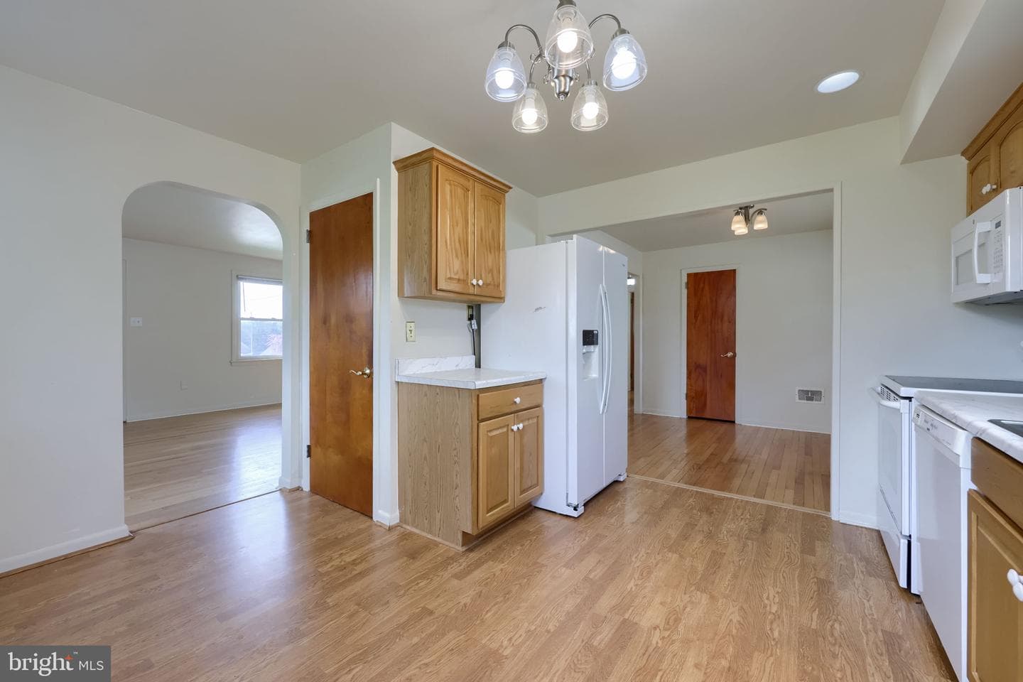 201 Frances Avenue photo 27