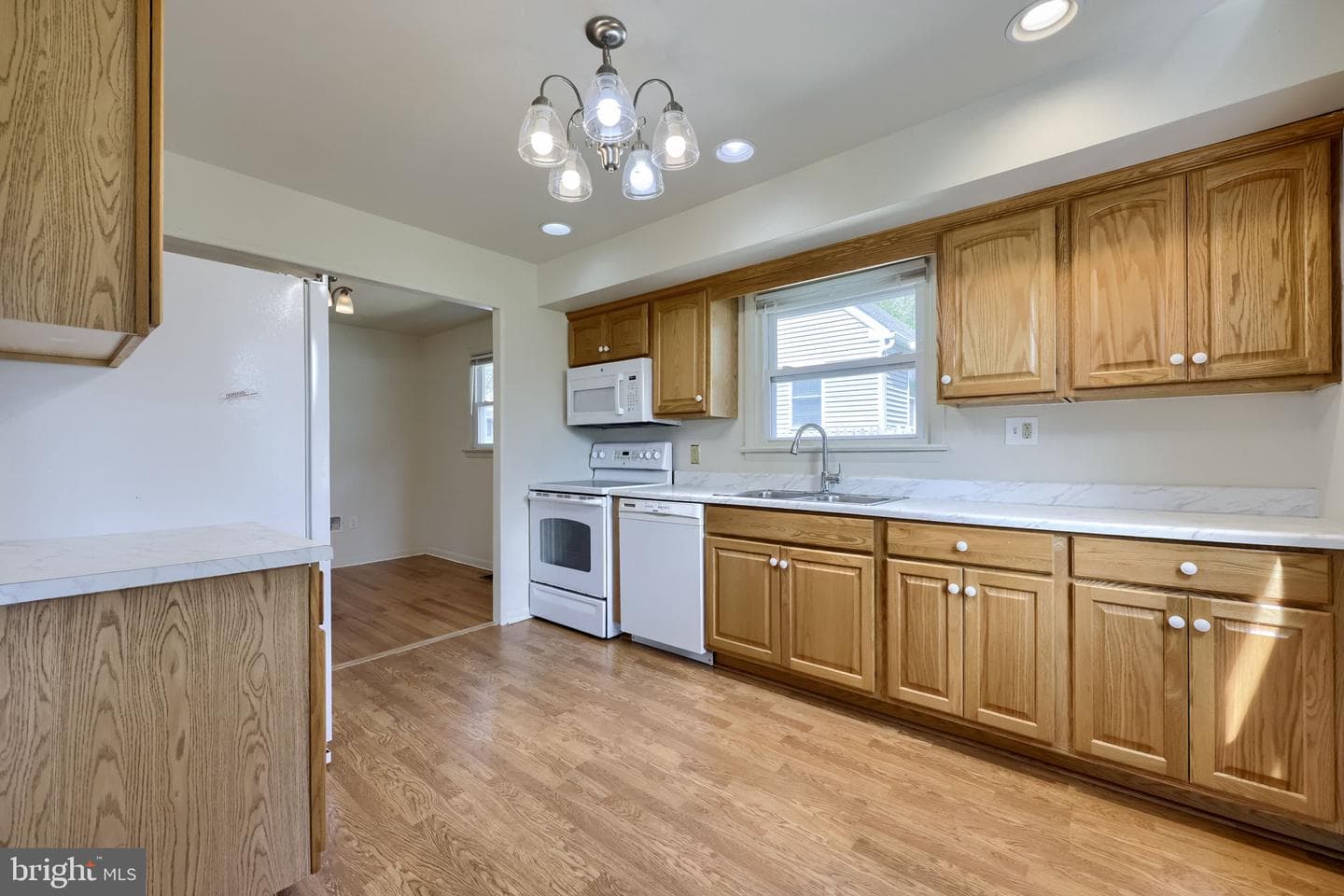 201 Frances Avenue photo 7