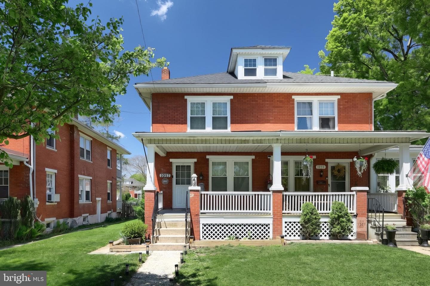1057 Locust Street photo 2