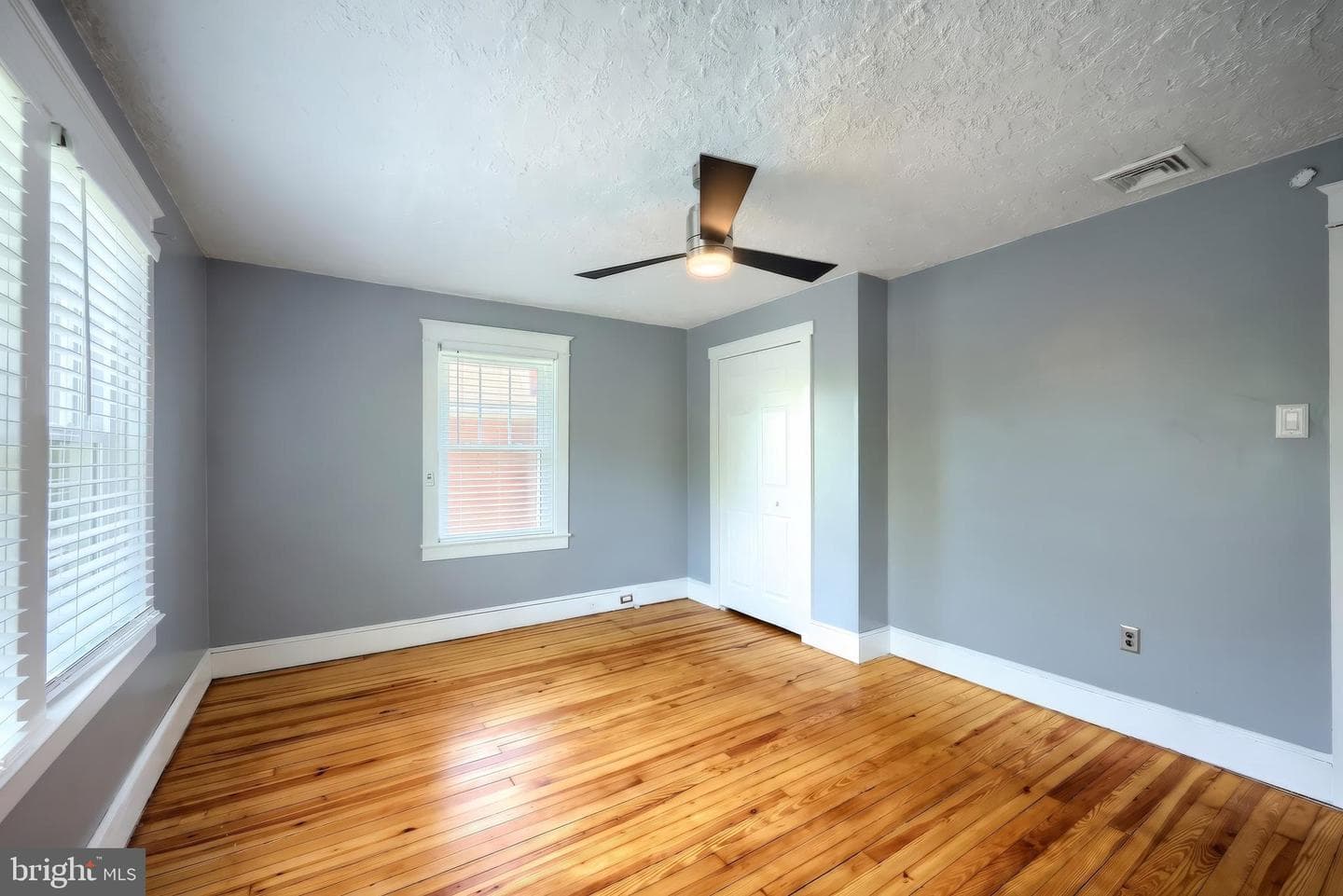 1057 Locust Street photo 26