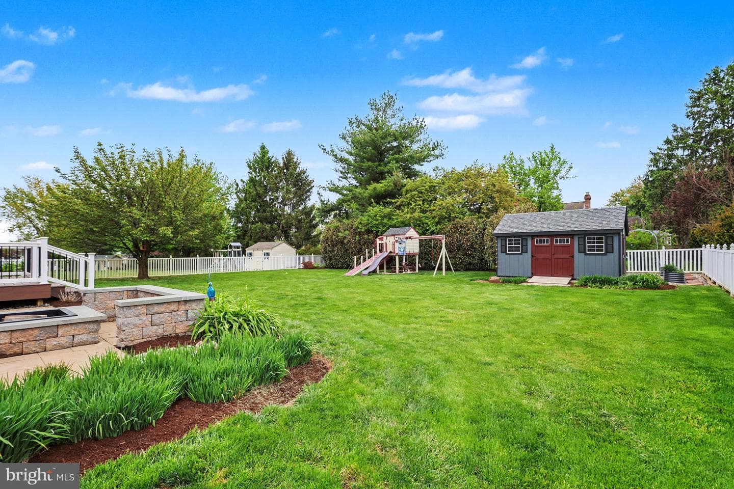 41 Hemlock Lane photo 30
